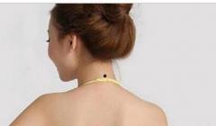 女人脖子有痣代表什么