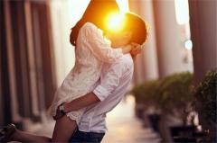 12星座女最容易出轨哪一种男人？