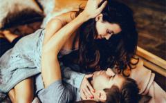 爱上一个人，就会逃离万花丛的星座男